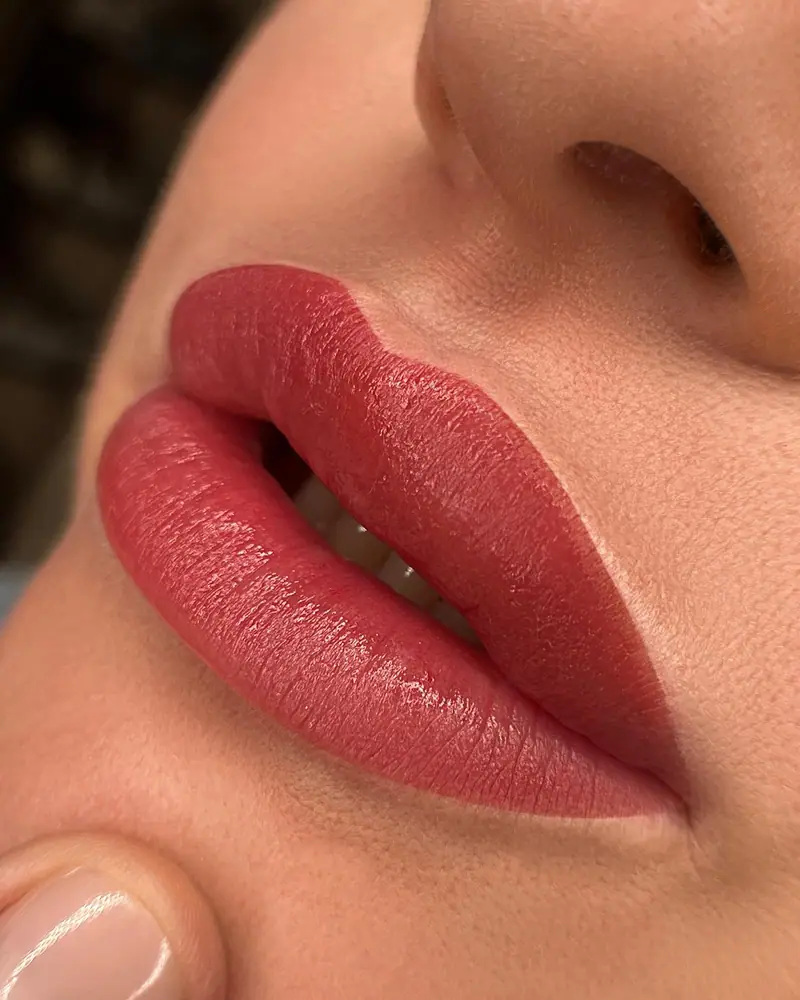 Micropigmentación de labios