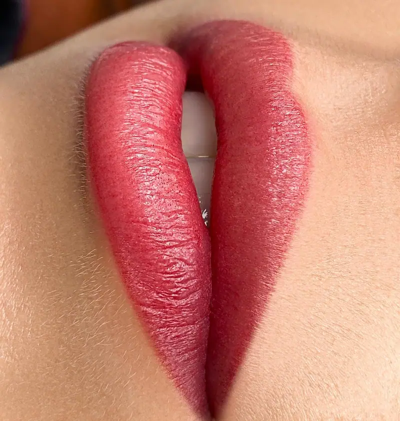Labios con acabado acuarela